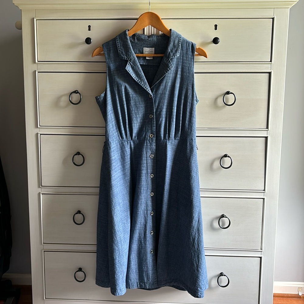 Emma James Chambray Dress. Size Medium